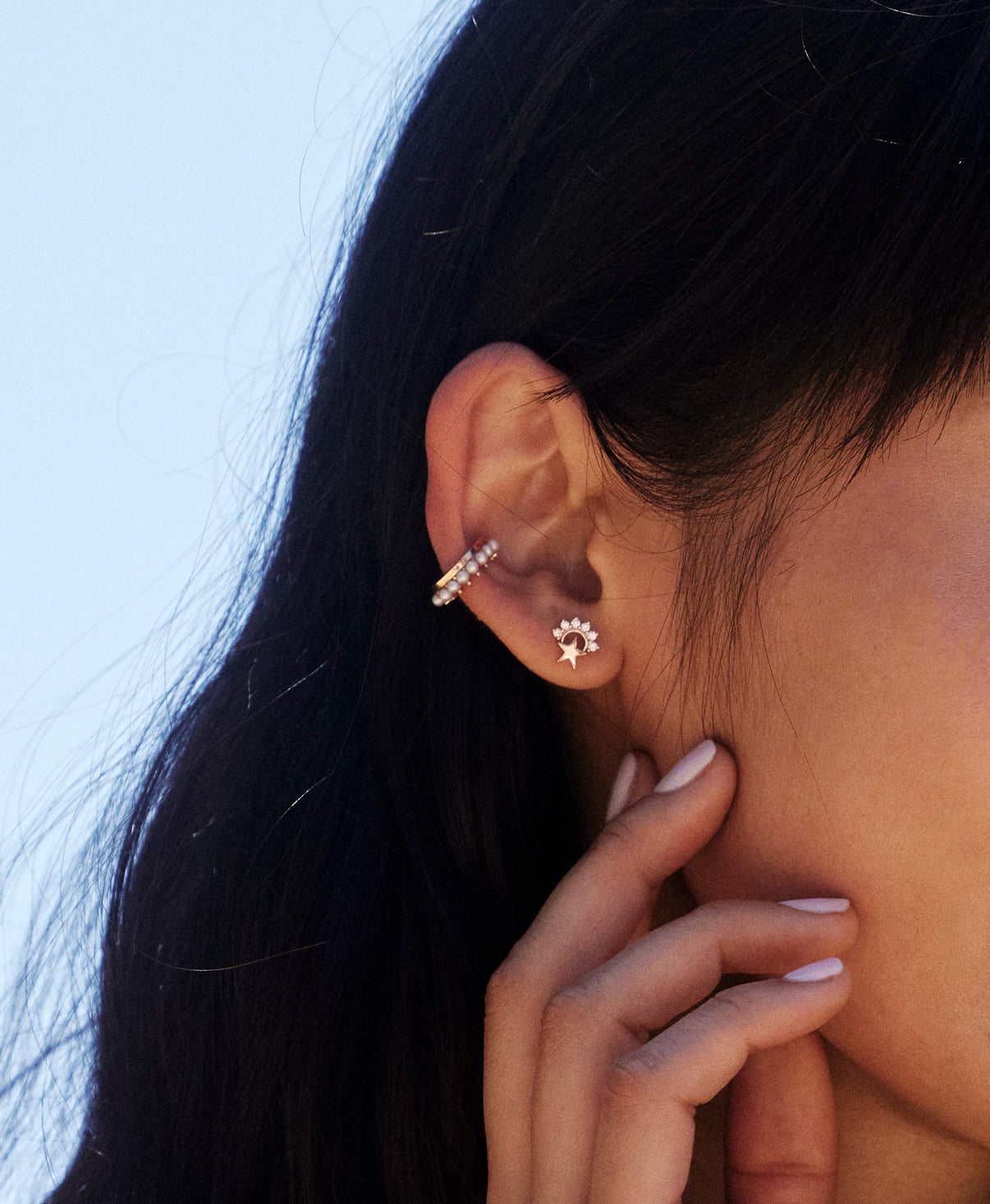 Simple Pearl Ear Cuff: Discover Luxury Fine Jewelry | Nouvel Heritage || White Gold