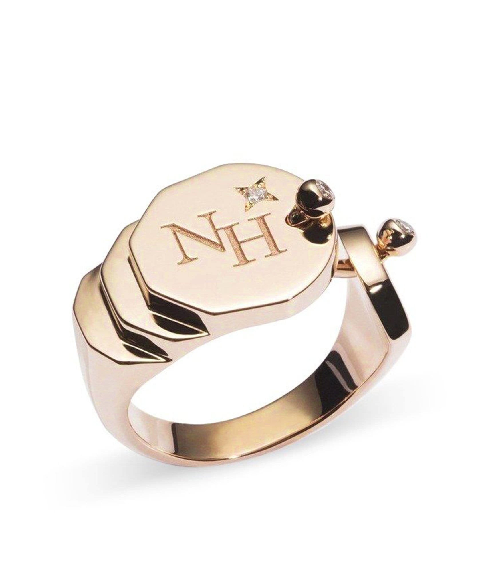 Gold Signet Ring: Discover Luxury Fine Jewelry | Nouvel Heritage || Yellow Gold